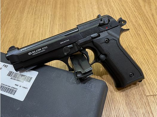 BLOW F92 Black / Black – 9 mm P.A.K. / Beretta 92F replica / Replica – EU-wide shipping / EU-wide shipping