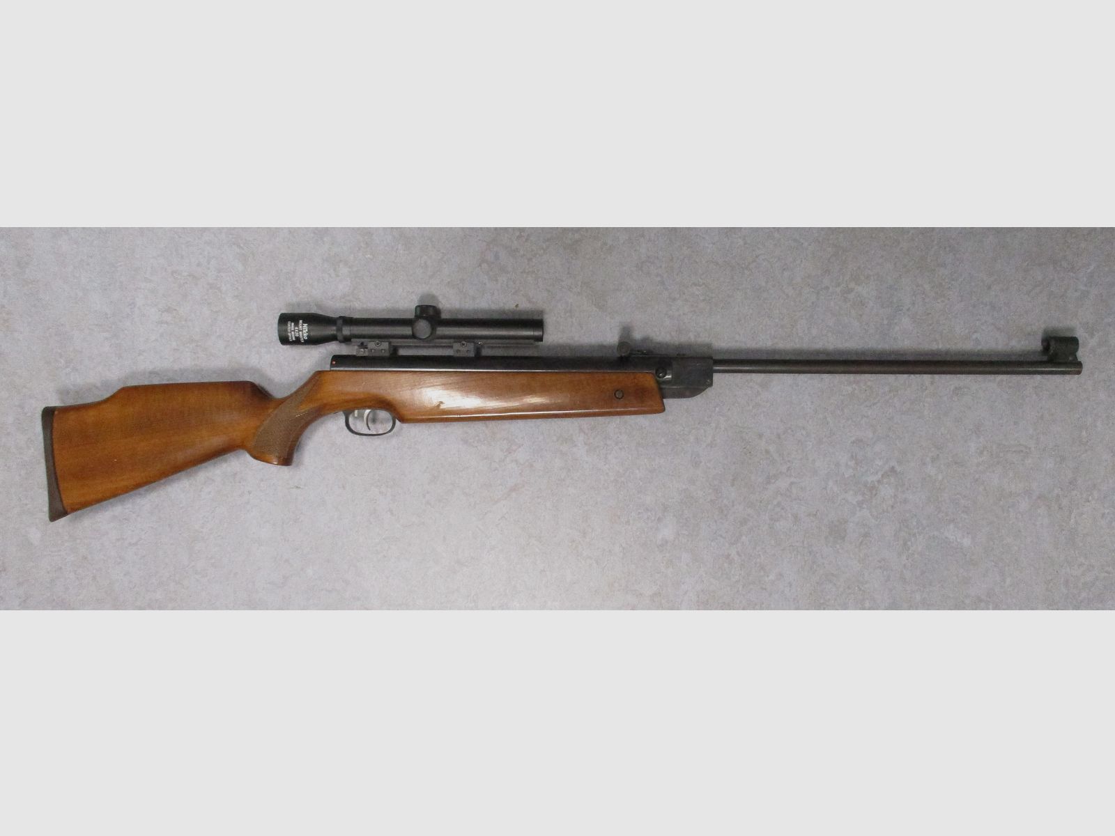 Weihrauch HW 80 Luftgewehr 4,5mm mit Nikko Zielfernrohr 4x20