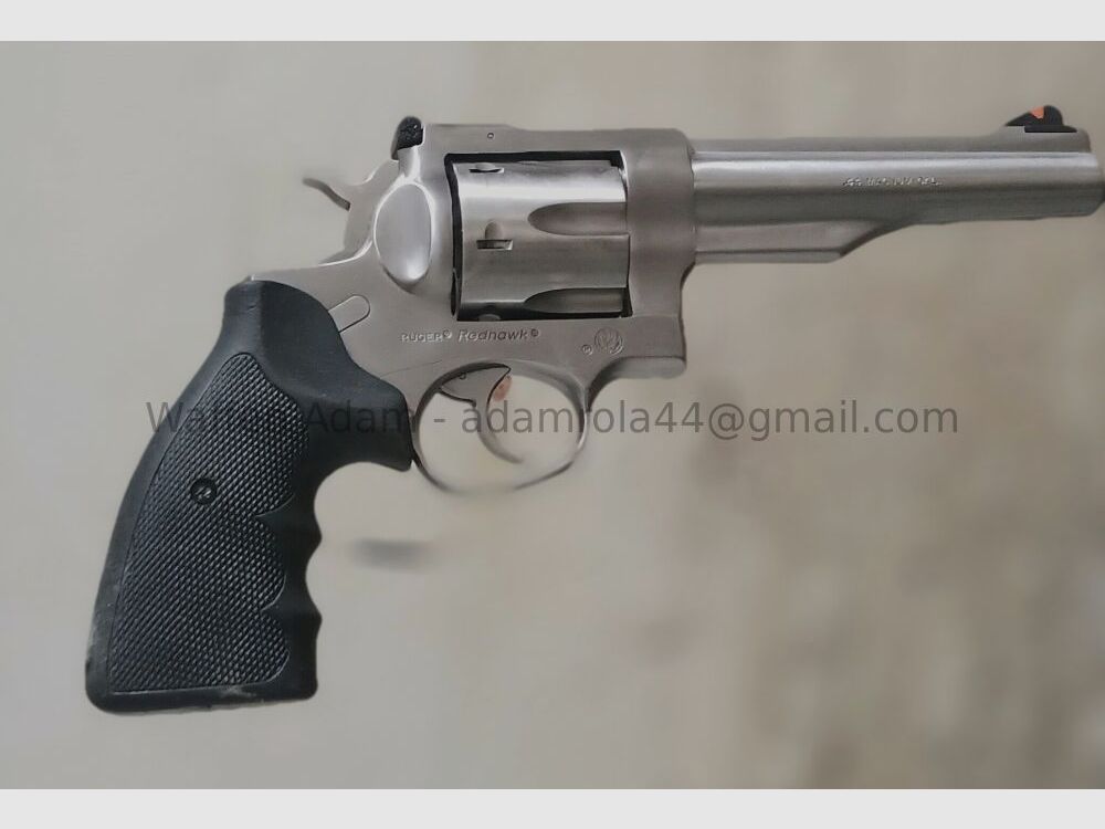 Sturm. Ruger & Co. INC , Southport Conn. USA Redhawk 5 1/2 Zoll