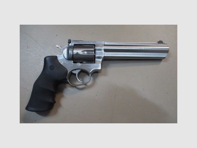 Revolver Ruger GP100 mit Hoguegriff 6 Zoll Stainless GP100