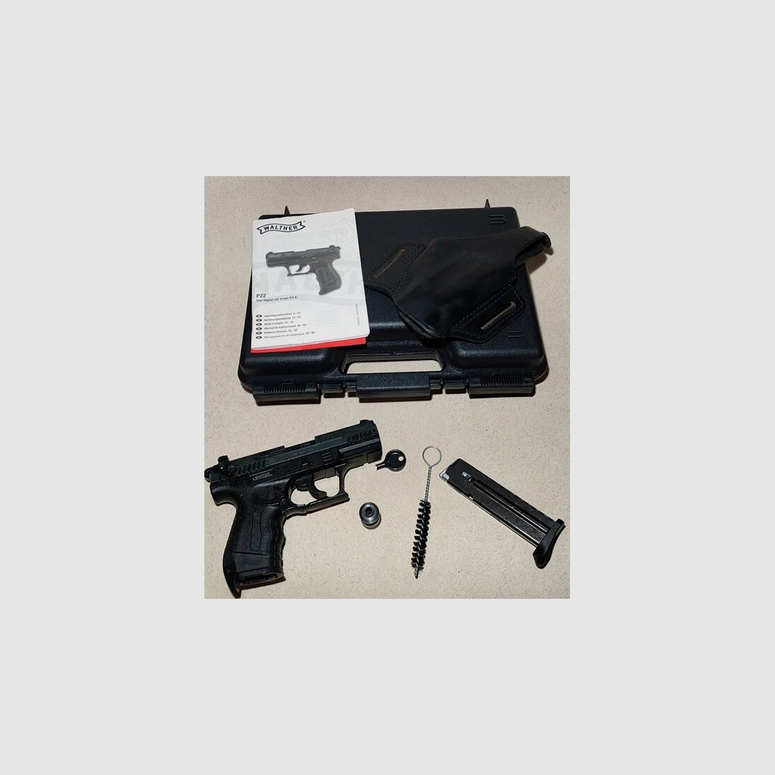 Walther P22 Schreckschuss Pistole 9mm P.A.K. schwarz mit Lederholster