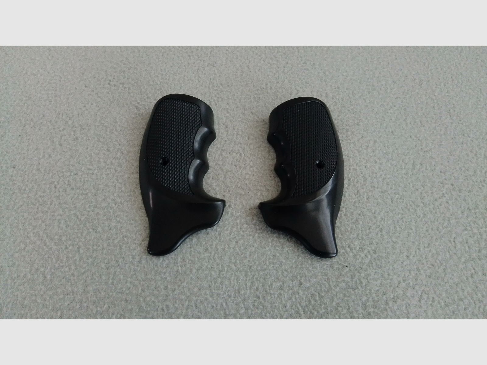 Neue Combat Griffschalen passend für Revolver Röhm RG89, Zoraki R1, R2, Ekol Viper