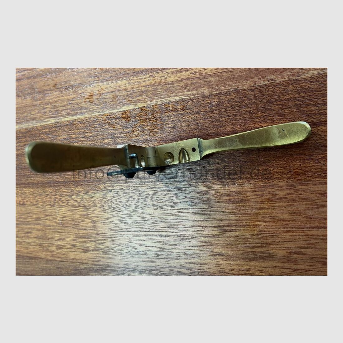 Reminngton Navy 6" mit Zubehör in handgefertigter Holzschatulle .36(BlackPowder)