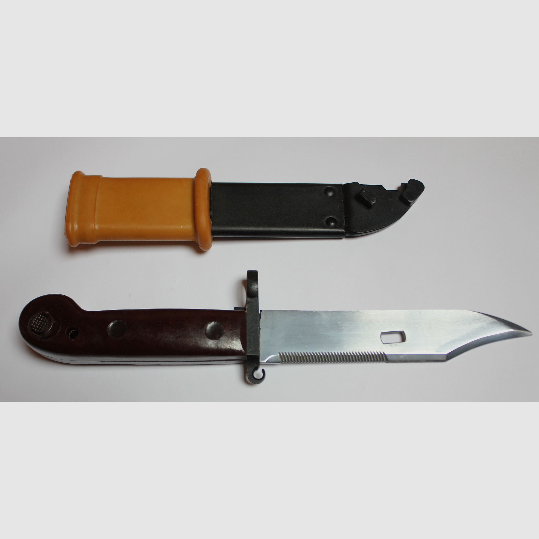 Ungarisches Seitengewehr bzw. 6h3 AK47 Bajonett  in exzellentem Zustand (hungarian 6x3 AK Bayonet) 