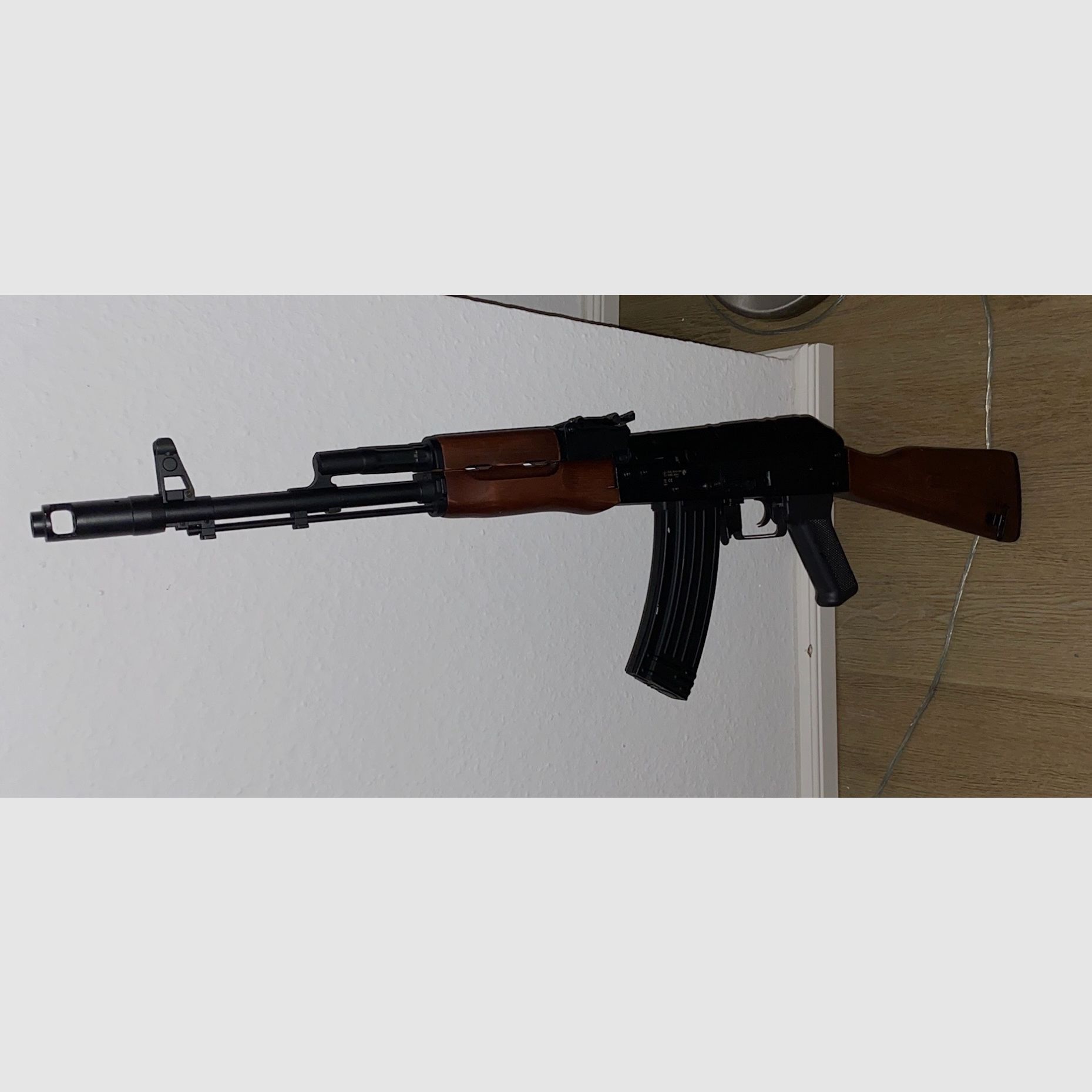 AK-74 metal completo madera real BlowBack S-AEG 6mm BB negro (APS)