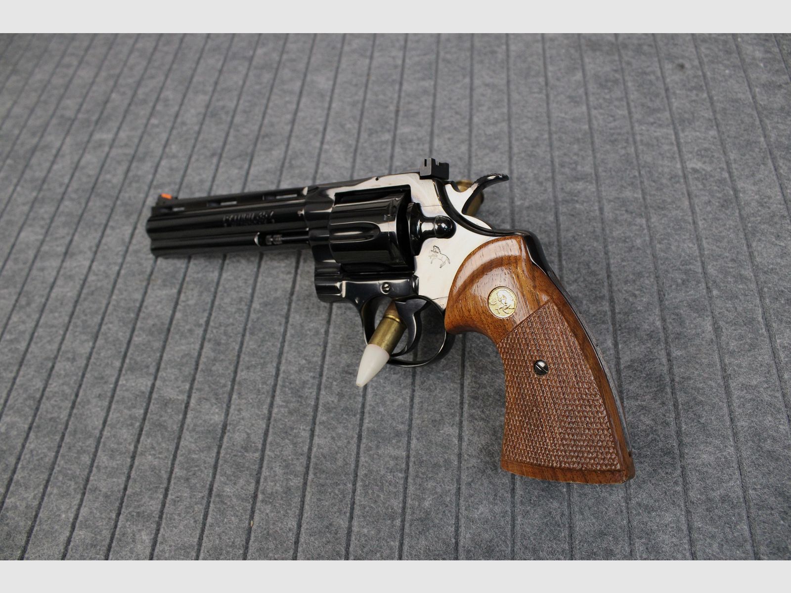 Colt Python 6″ .357Mag, afbeelding 4 van 6