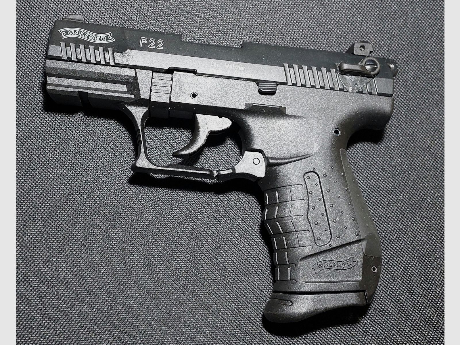 Walther P22 (P 22 Classic) blank firing pistol 9mm P.A.K. black (PTB 778)