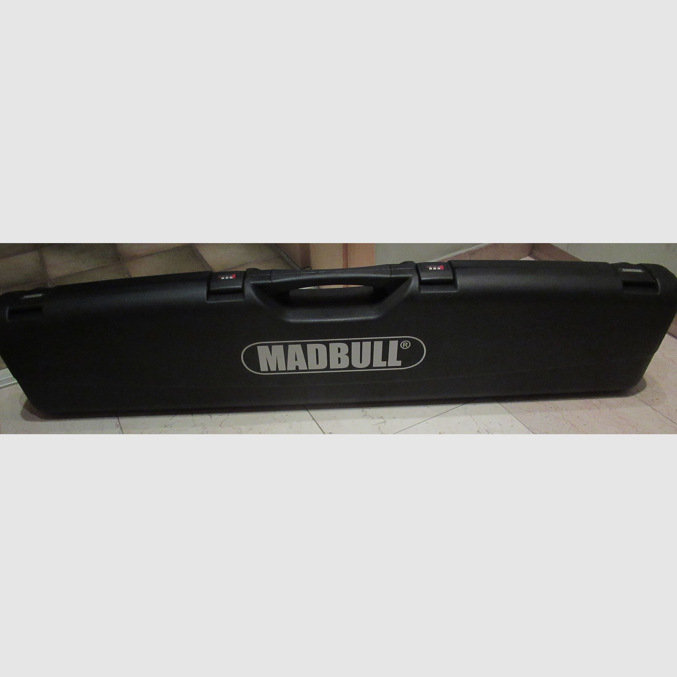 Madbull Waffenkoffer !!! Neu und unbenutzt !!!