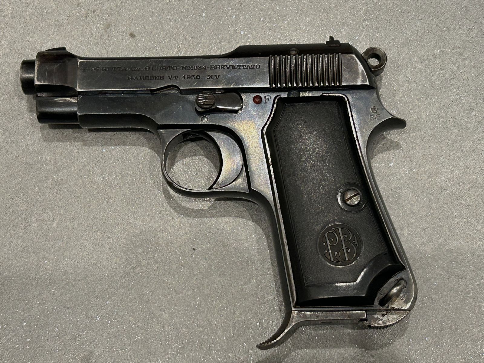 Beretta M1934 - 9mm corto italienische Militärwaffe 2. Weltkrieg