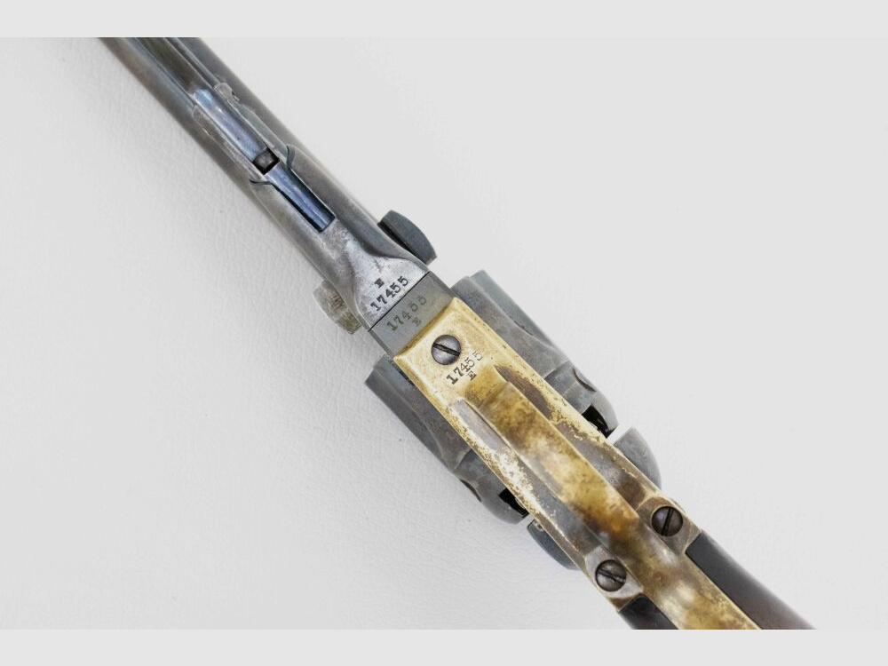 Colt modèle 1862 Police de 1863 dans une boîte en bois