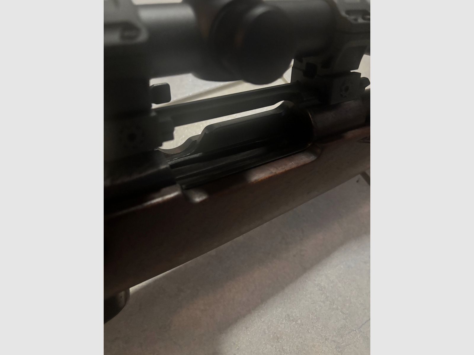 Mauser 98er 8x57IS incluso HAWKE 4-12x