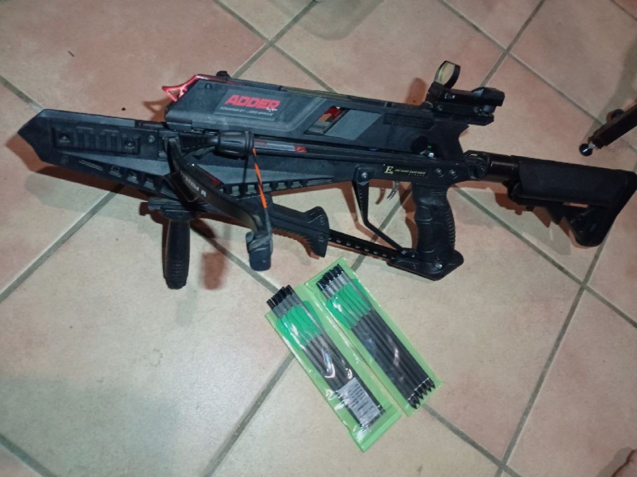 EK Archery Cobra RX Adder Ballesta Automática