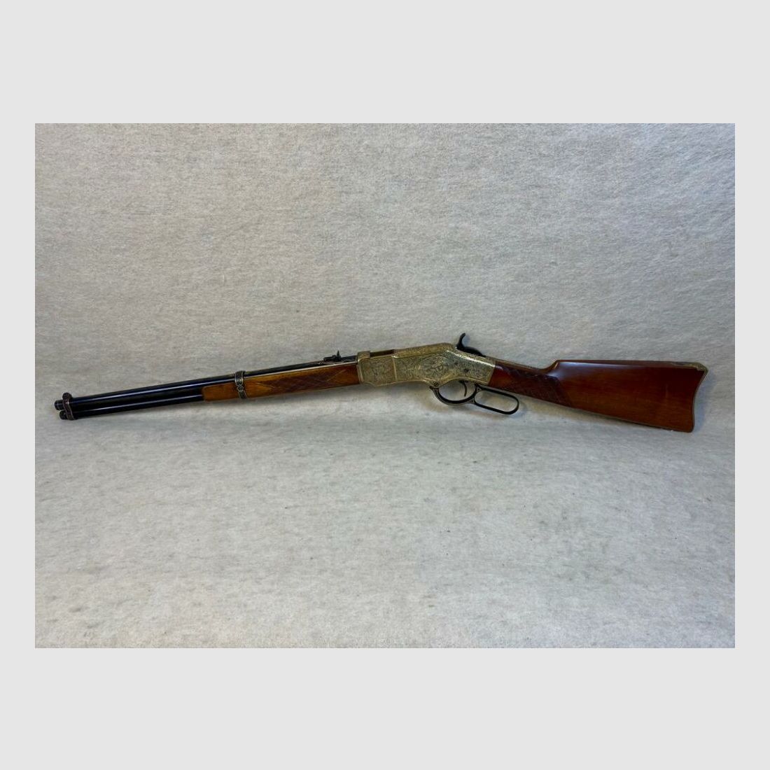 Uberti 1866 - .22lr - Sammlerwaffe - Handgraviert
