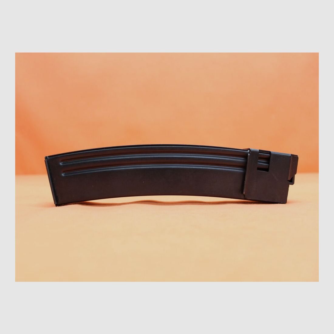 GSG German Sport Guns German Sport Guns GSG-StG44: Magazin 25-Schuss 9mmPAKnall Stahl brüniert (344.00.10), Bild 2 von 4