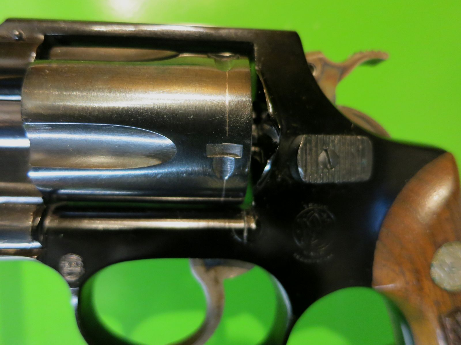 Smith&Wesson Mod. 37 Airweight CTG, .38 Special, 2" Lauf, Jäger/Sammler   #21-