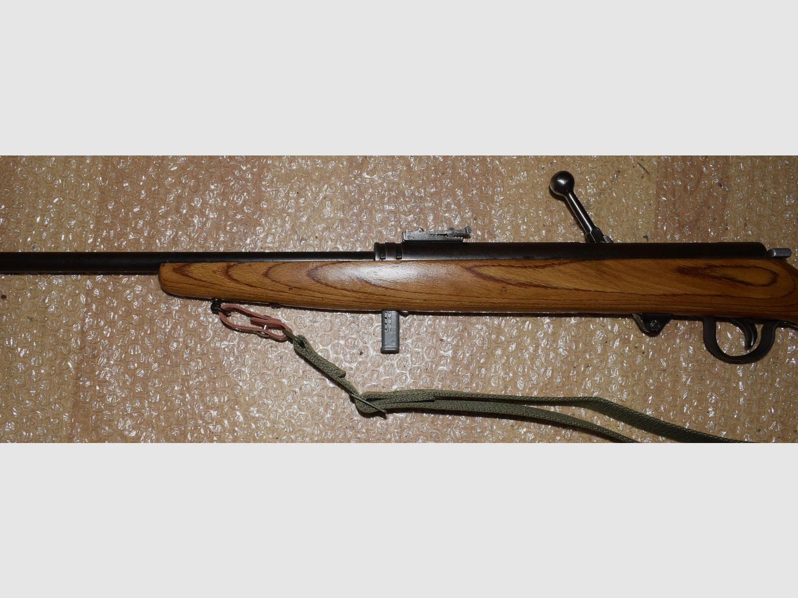 Luftgewehr Haenel 49a - 1957 - Feder und Manschette NEU 12er Magazin und Tragegurt