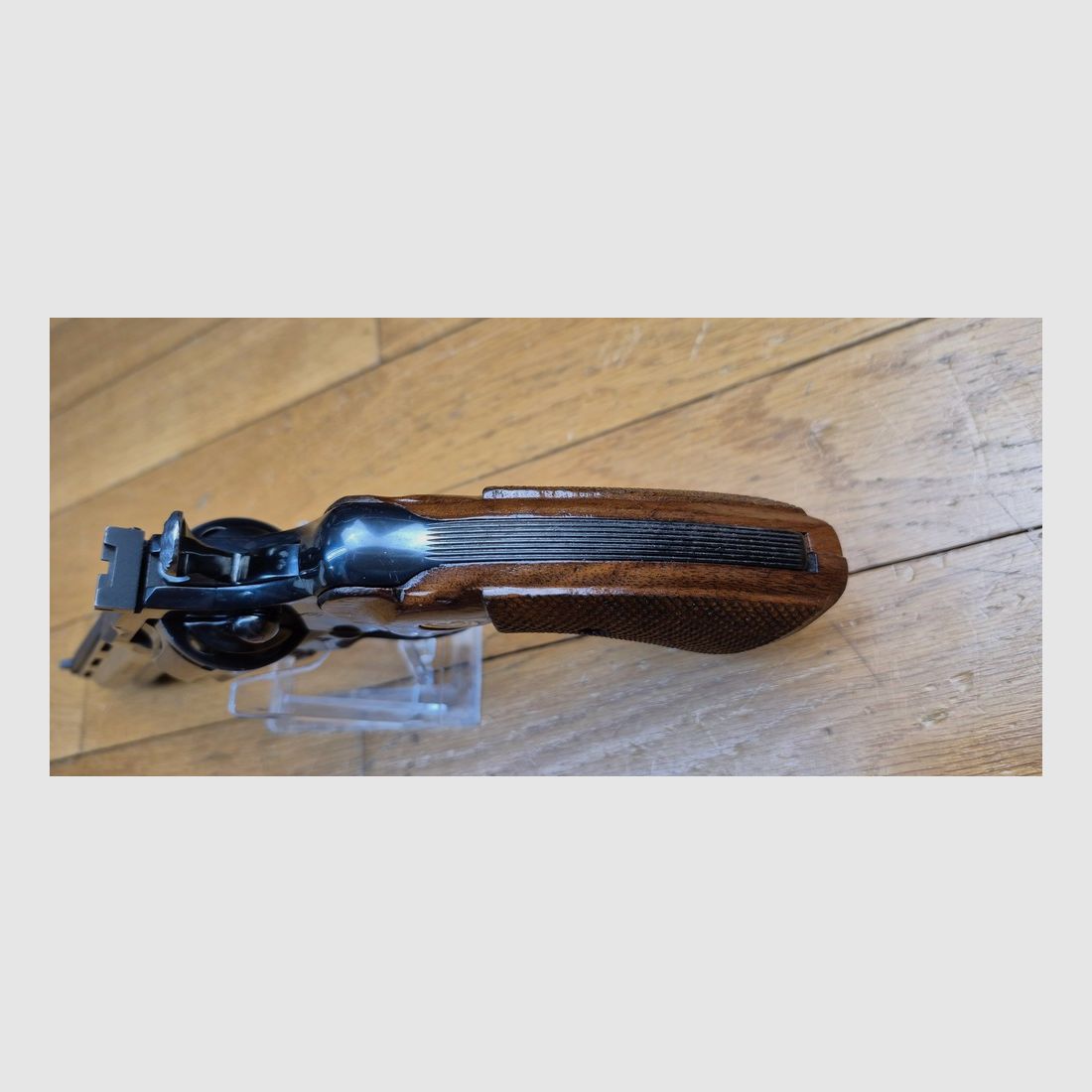 KOMMISSIONSWARE – Wunderschöner Colt Python 357 Magnum – Lauf 6 Zoll – Anfängerwaffe von 1980 in Spitzenfinish – Sehr wenig geschossen – Hervorragende Gelegenheit – Zustand mehr als ausgezeichnet – TBE++, Bild 11 von 20