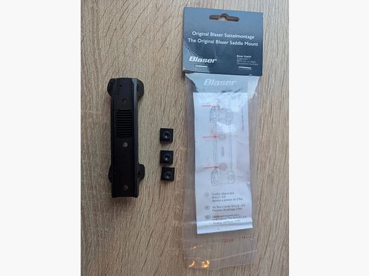 Blaser Sattelmontage mit Swarovski Innenschiene