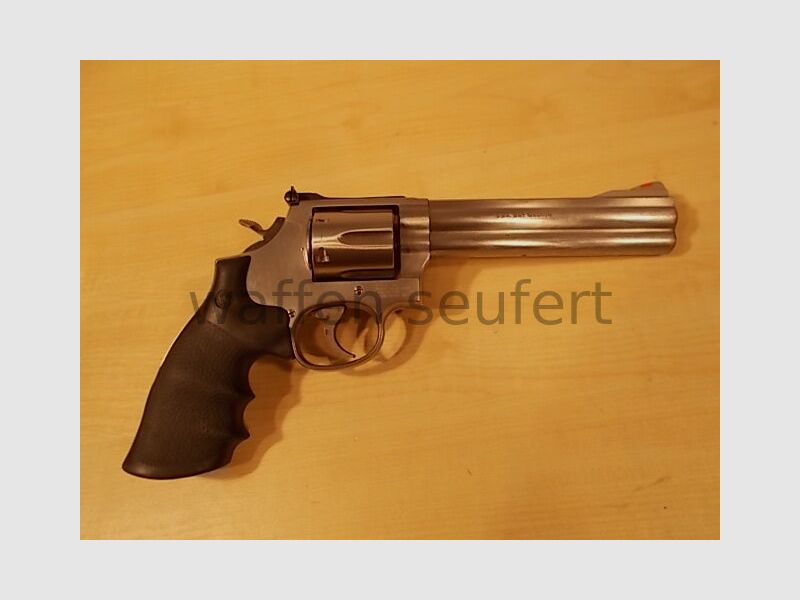Smith & Wesson 686-5 6-Inch Stainless Revolver