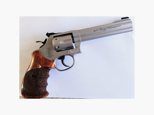 Smith & Wesson 617 Target Champion .22 Long Rifle