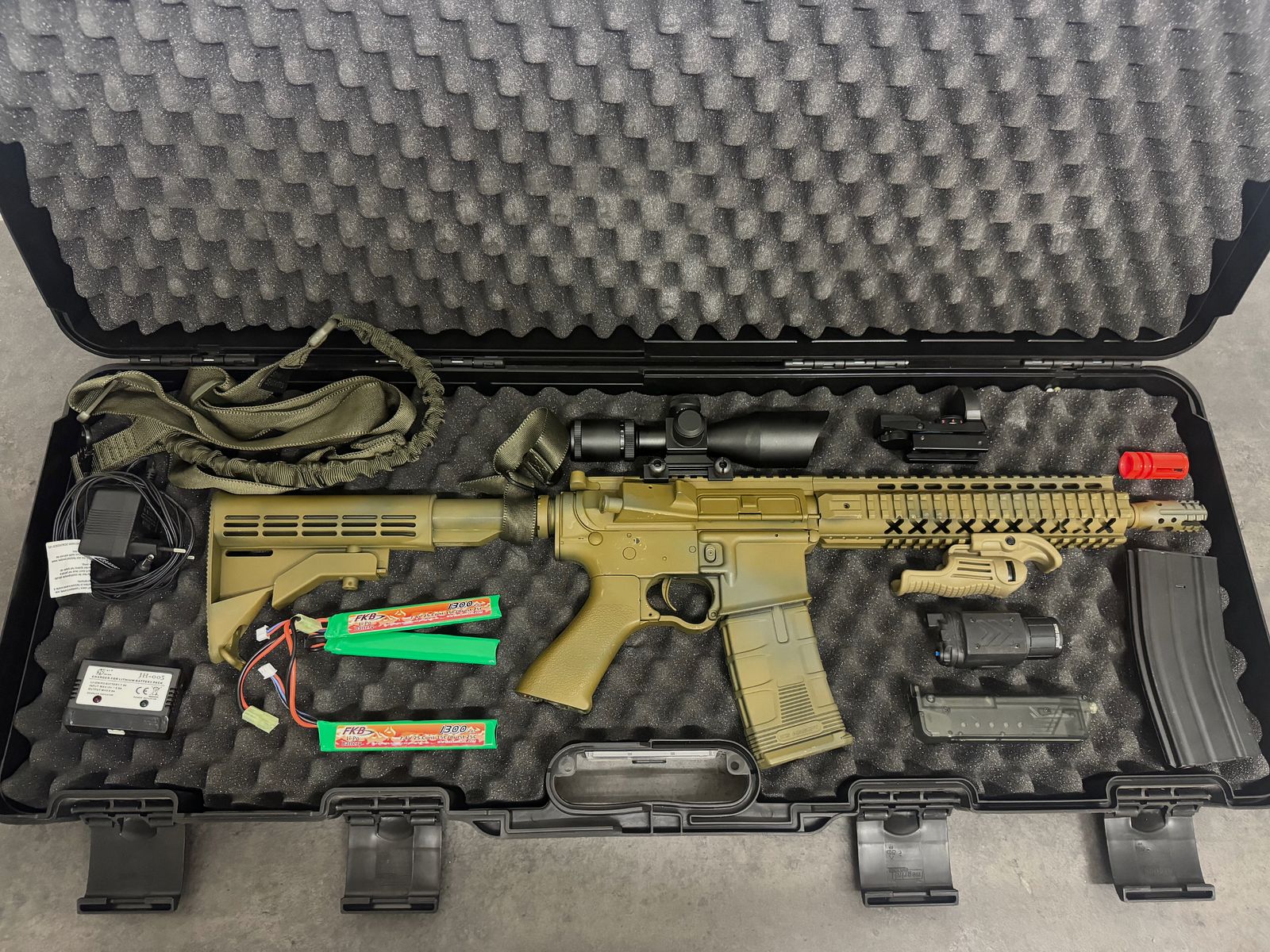 S-AEG M4 Airsoft - Set