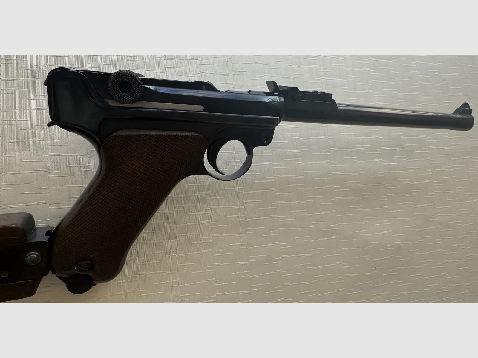 DWM P08 Artillerie – Lange Pistole 08 Modell 1915 mit Anschlagschaft