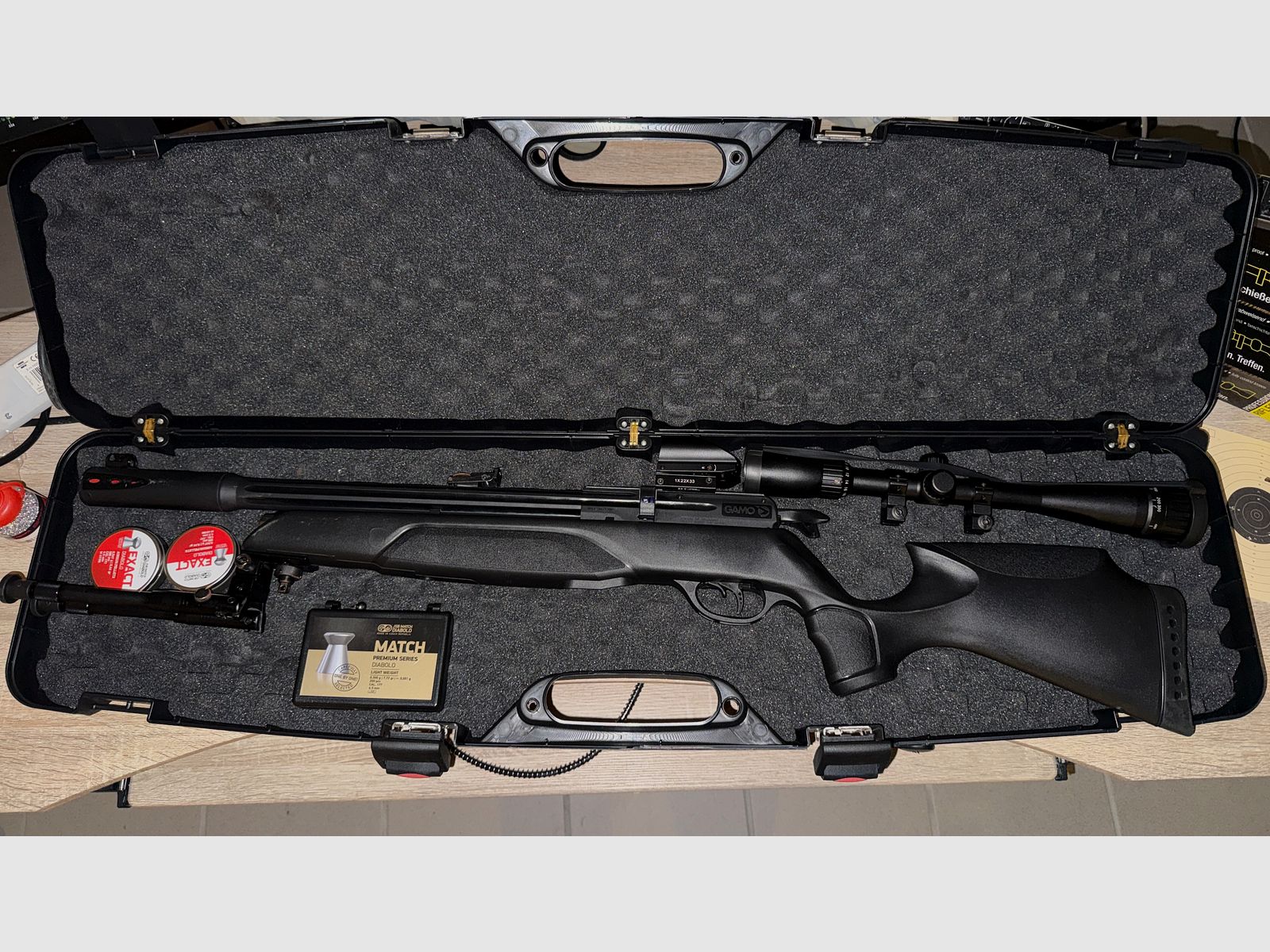 Gamo Arrow / PCP bolt-action air rifle (complete plinking set)