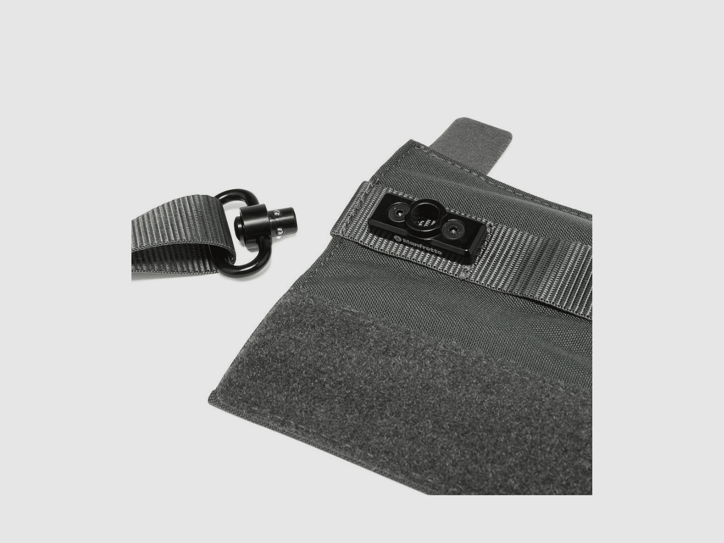 Carrying strap for ALPHA SHOT tripod by Manfrotto, image 3 of 3