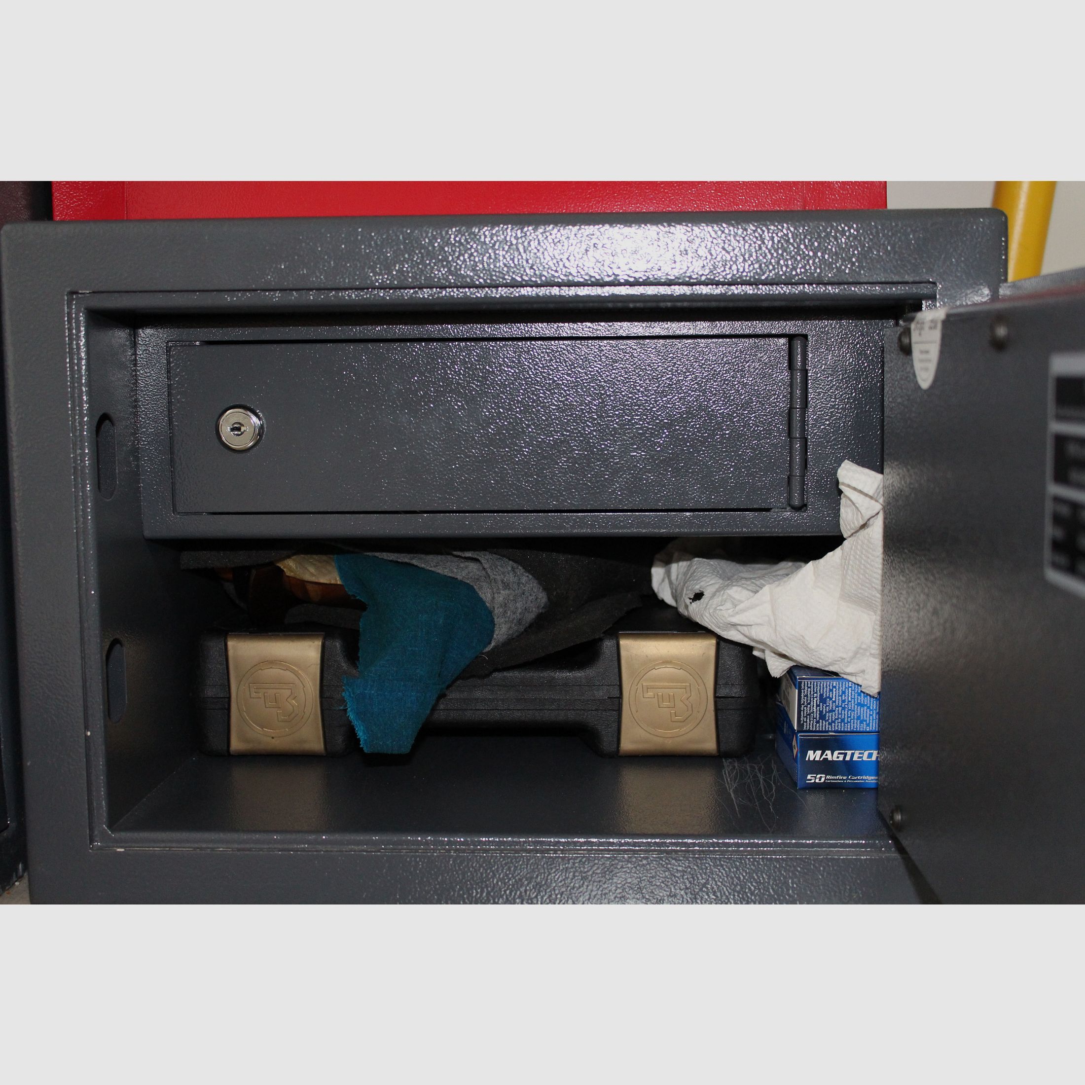 Safe with electronic lock S&G Spartan