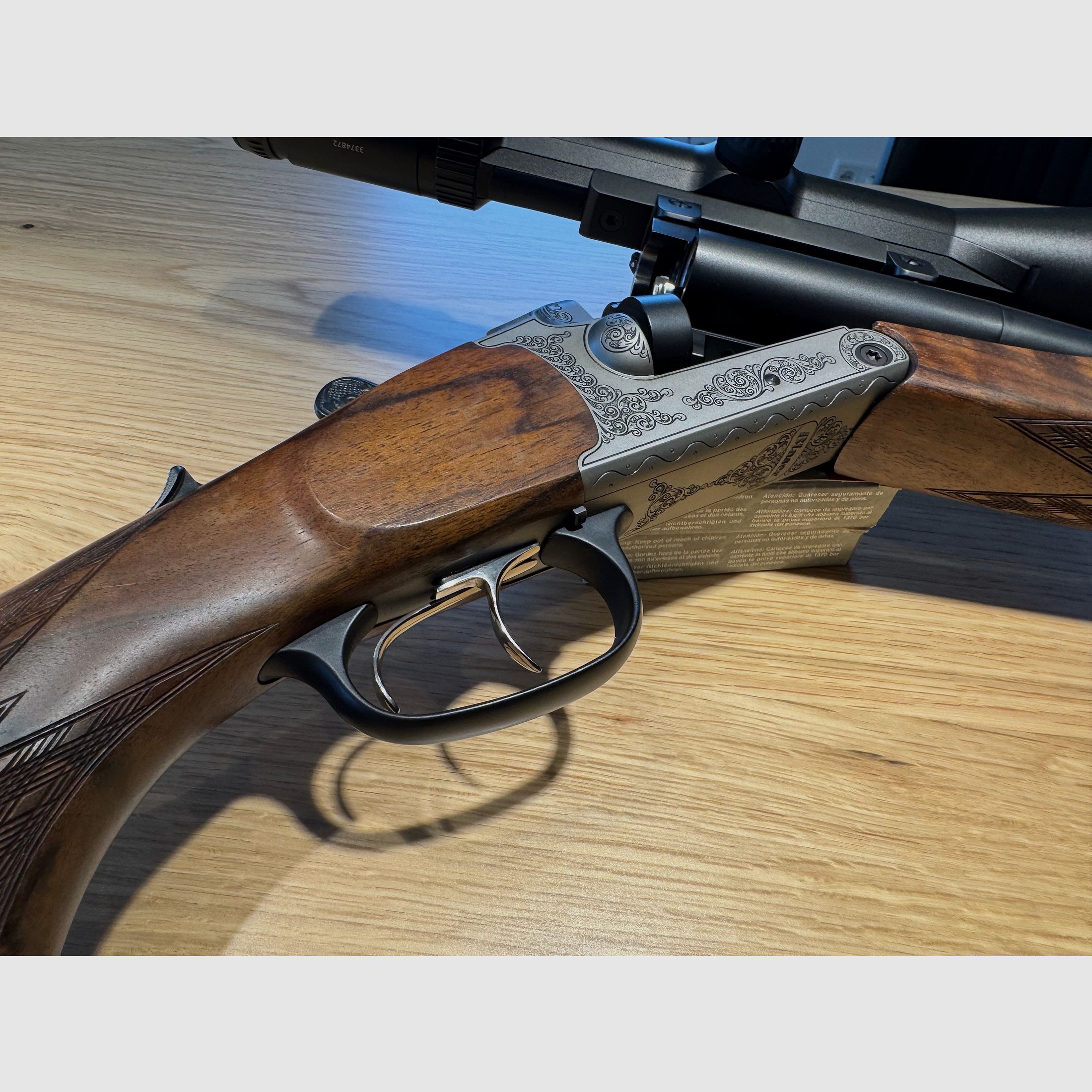 Blaser D99 dubbelbuksdrilling 9,3x74 / 9,3x74 / 20/76 met 2 x ZF Zeiss voor het zitten en drijfjacht, BESTE STAAT