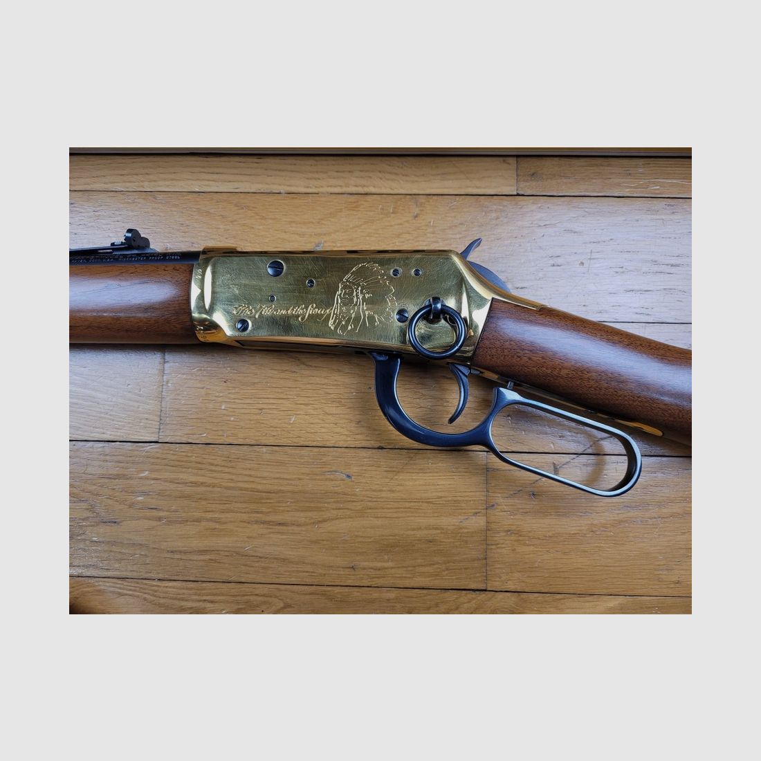 Schöne Winchester Kommemorative – „Little Big Horn“ – nur 11000 Stück produziert – Originalverpackung – 44-40 Win – Perfekter Zustand, Bild 4 von 23