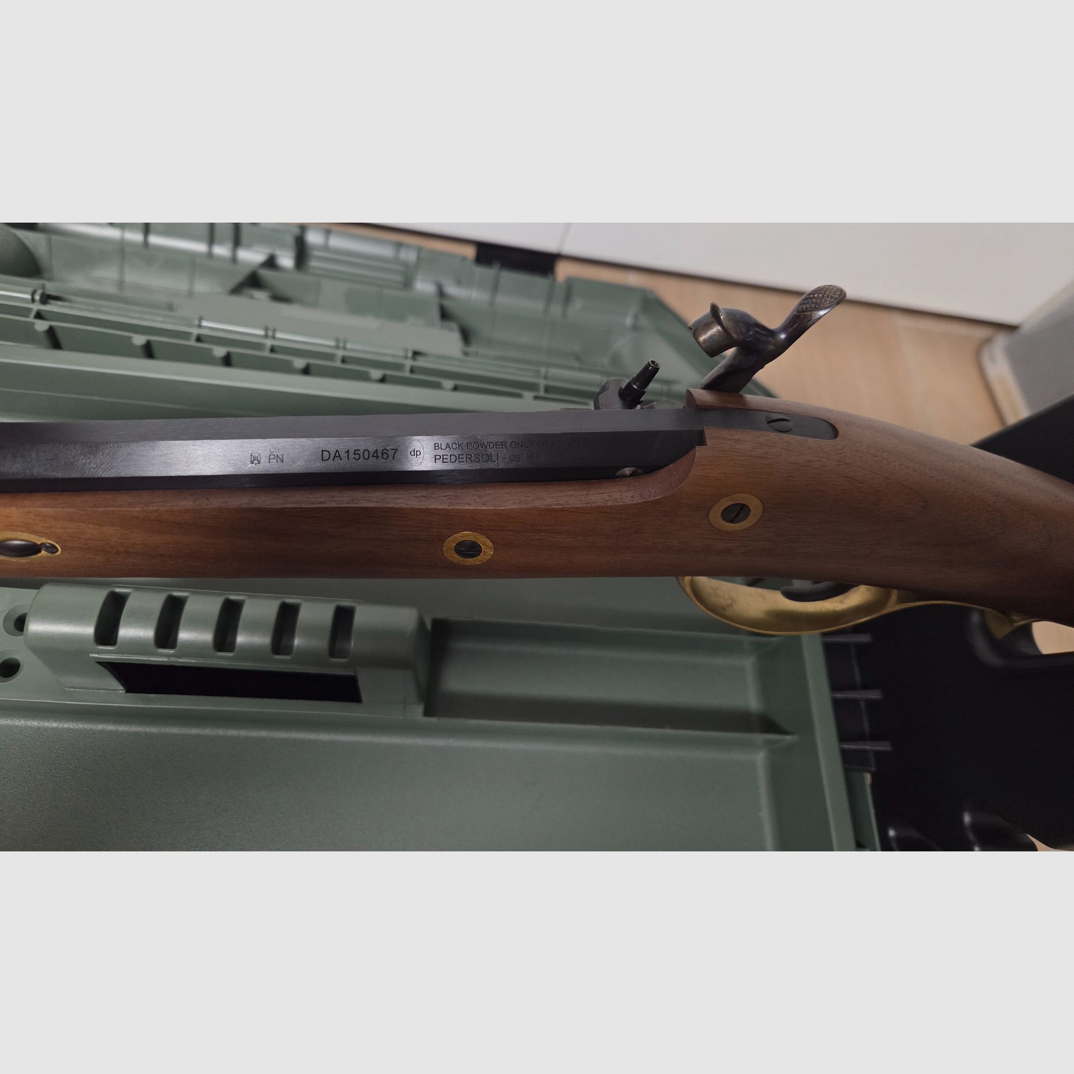 Davide Pedersoli Hawken Target Traditional Kal. .45 – Vorderlader, ungeschossen, Bild 3 von 3