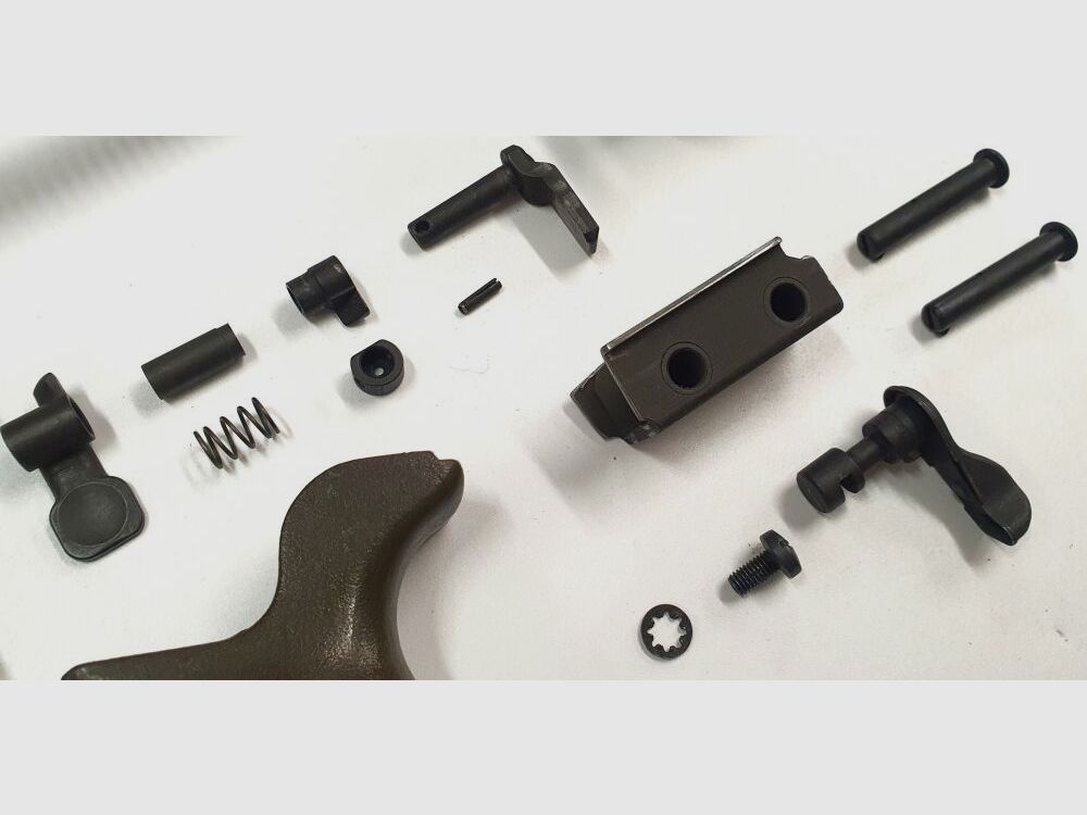 H&K Heckler und Koch GmbH Oberndorf Freier Teilesatz original HK G3 NATO Heckler & Koch inkl. Kunsstoffschäftung Grün