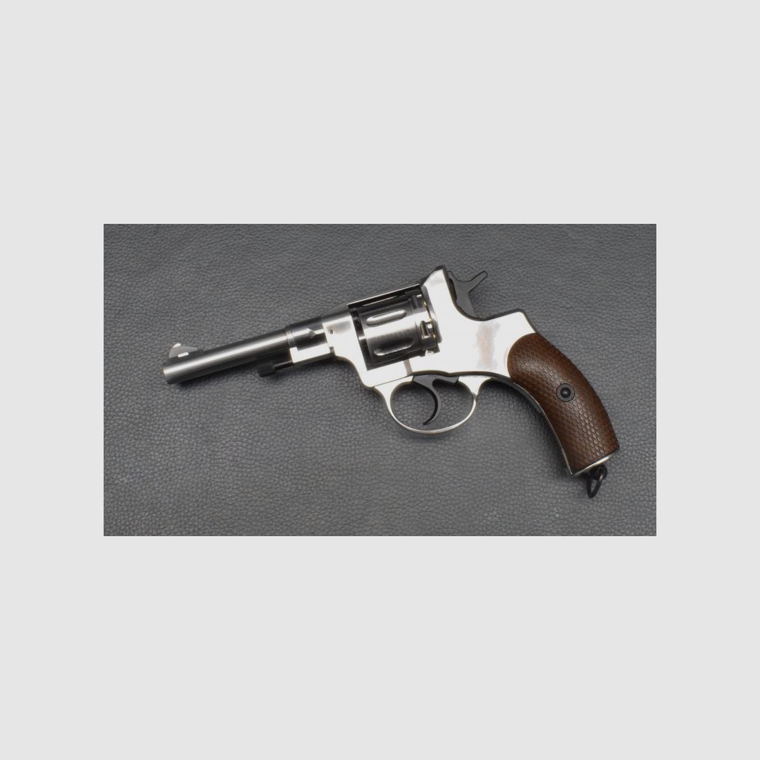 Gletcher NGT Nagant CO2 Revolver 4,5 mm BB vernickelt, gebraucht, sehr gut