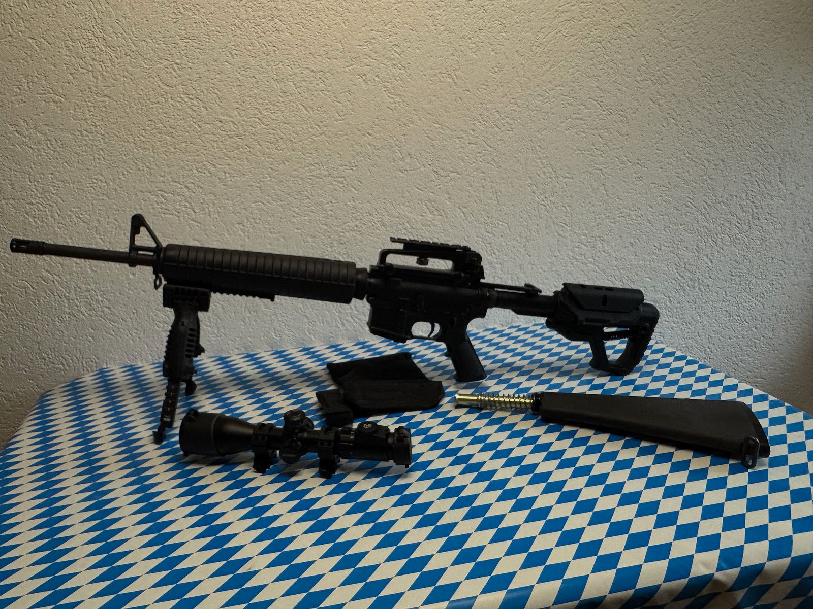 Selbstladebüchse Sabre -Defence XR15 20“ ( M16) mit ZF und Zweibein