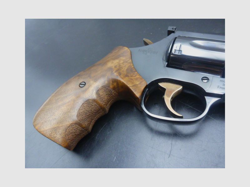 Revolver Manurhin MR73 Sport 5 Zoll 1/4 CONVERTIBLE (Lauf 38/357mag + Lauf 9 mm), Bild 6 von 11