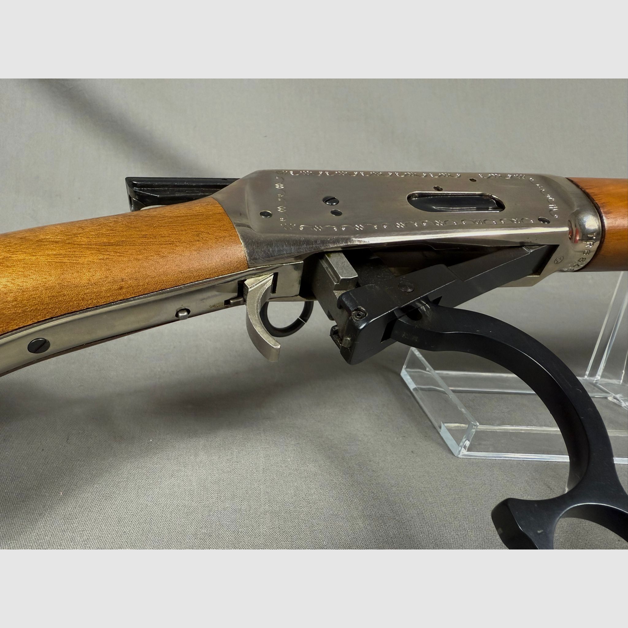 Winchester 94   Theodore Roosevelt  Commemortive (.30-30 Win)