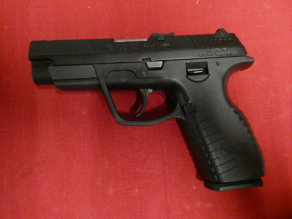 <CZ Mod. 100>