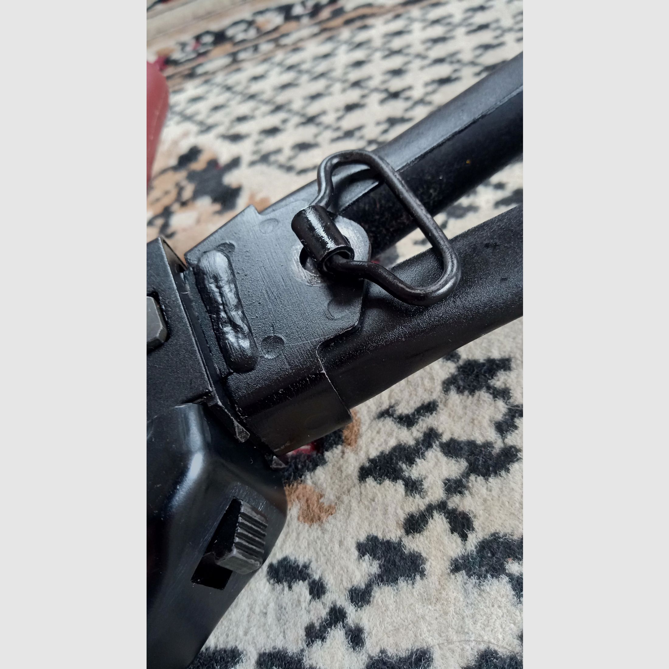 Absolument de haute qualité et proprement fabriqué russe 5,5 mm Saiga / Izhmash Squelette Crosse pliante pour AKS-74 / AK Crosse pliante 5.5 Triangle Side Folder