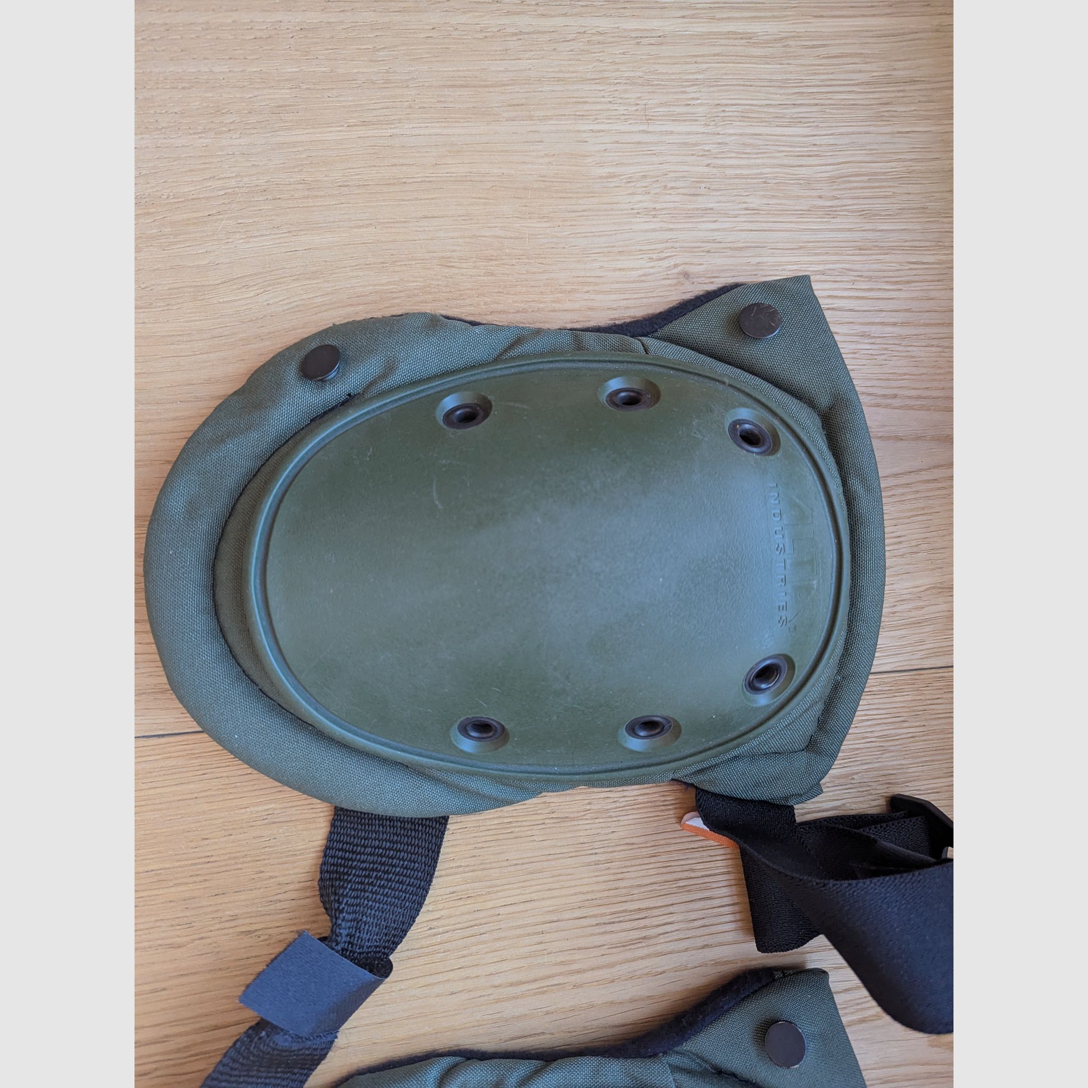 Alta Tactical Altaflex Knieschützer Olivgrün Alta Tactical Knieschutz (Schwarz, Nylon, Kautschuk) Airsoft