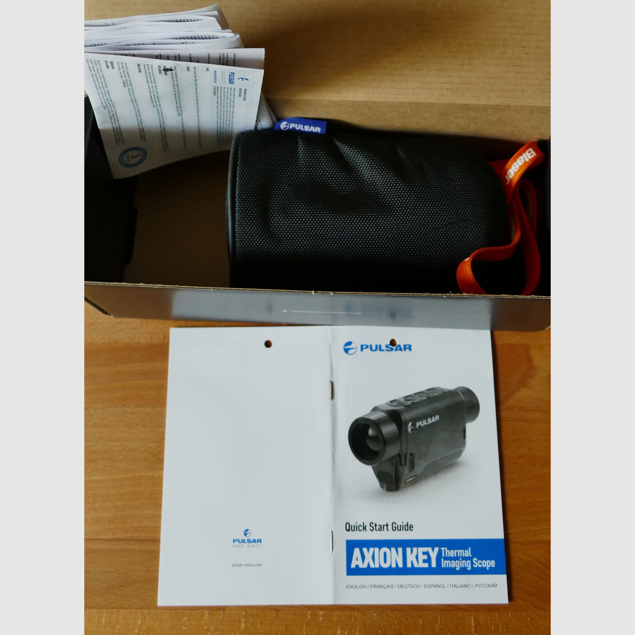 Wärmebildkamera PULSAR Axion Key XM30 mit 4 Akkus / Originalverpackung / Ladegerät / Tasche / ....