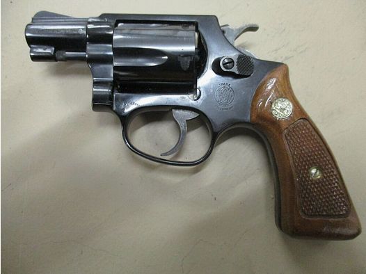Revolver S&W Model 37 2 inches 37