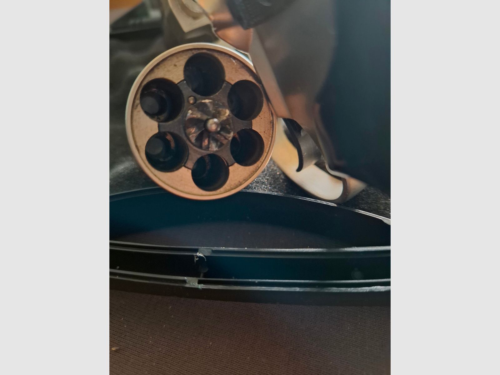 Ekol Viper 2,5" 9mm RK con munición.