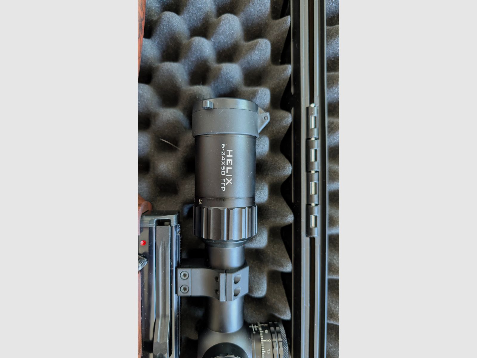 Weihrauch HW100T Set neuwertig mit Element Helix 6-24x50 gen2 FFP MRAD 
