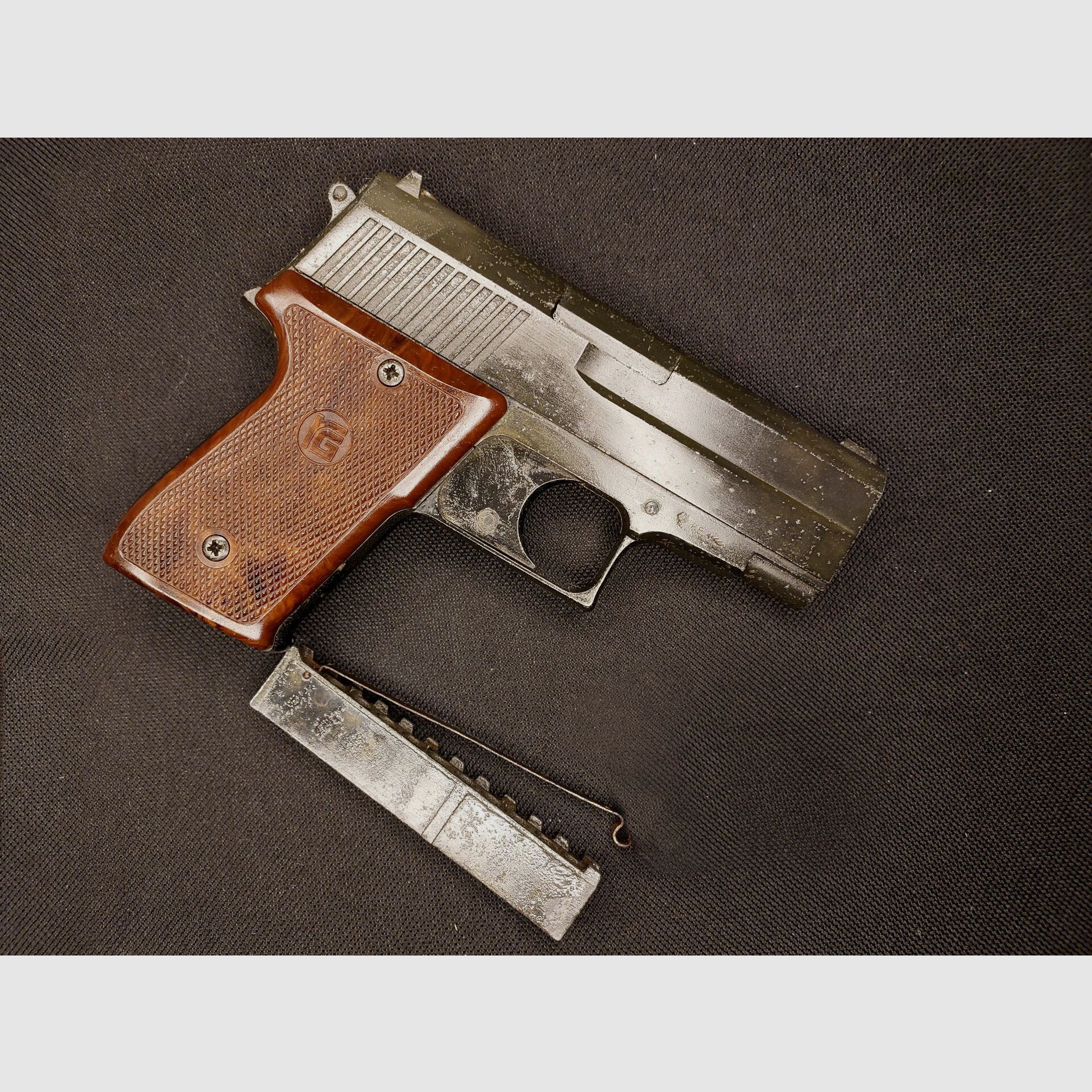Röhm RG600 Schreckschusspistole .22 l / 6 mm Flobert (PTB 327) RG 600