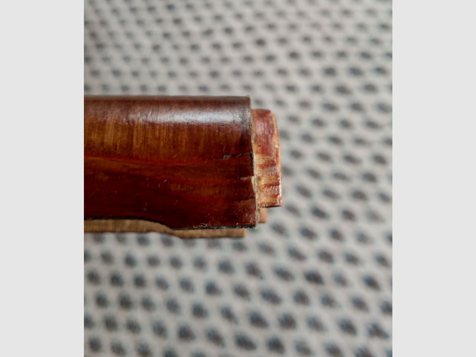Protezione in legno per AKS-74u / Krinkov russo con molla e distanziatore Tula circa 1985 protezione in legno AKSU