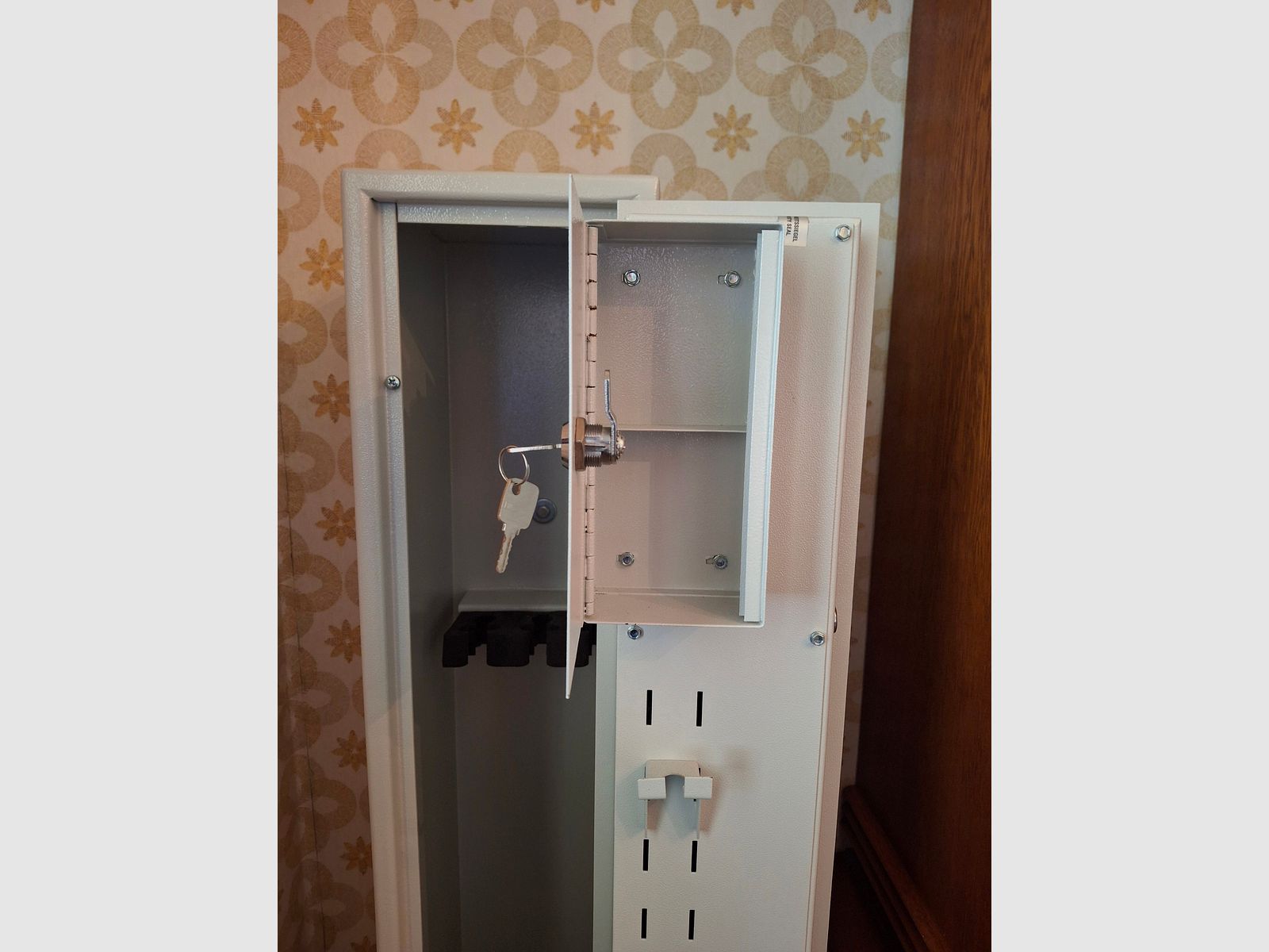 Waffenschrank für 3 Jagdgewehre