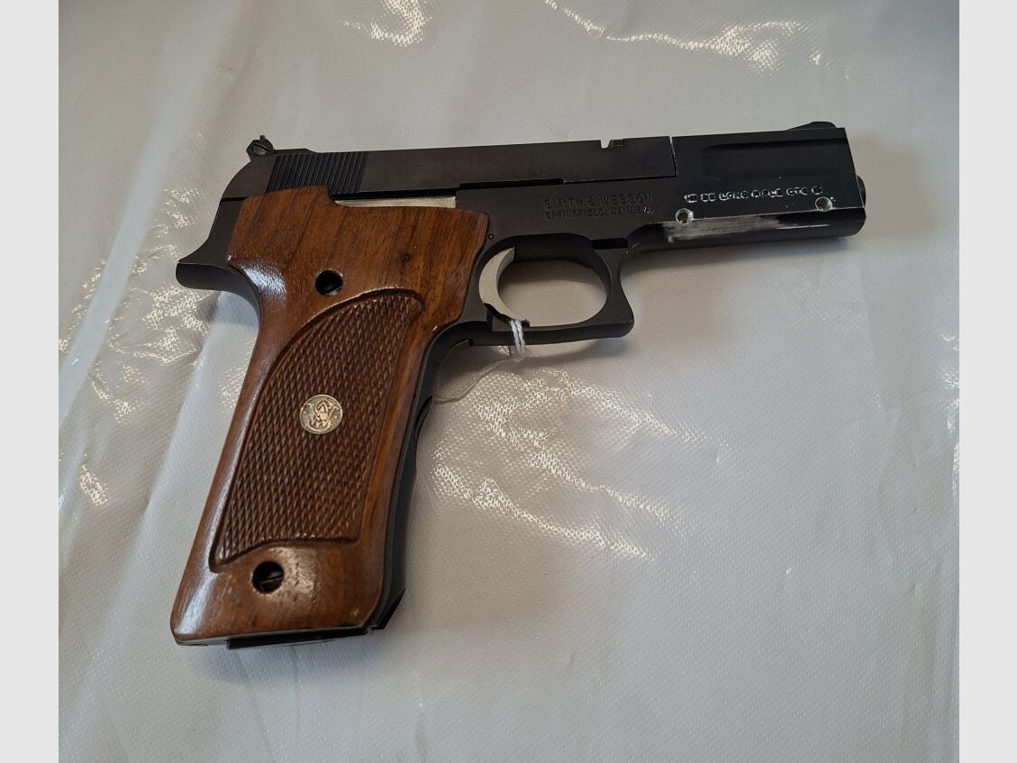 Smith iund Wesson 422