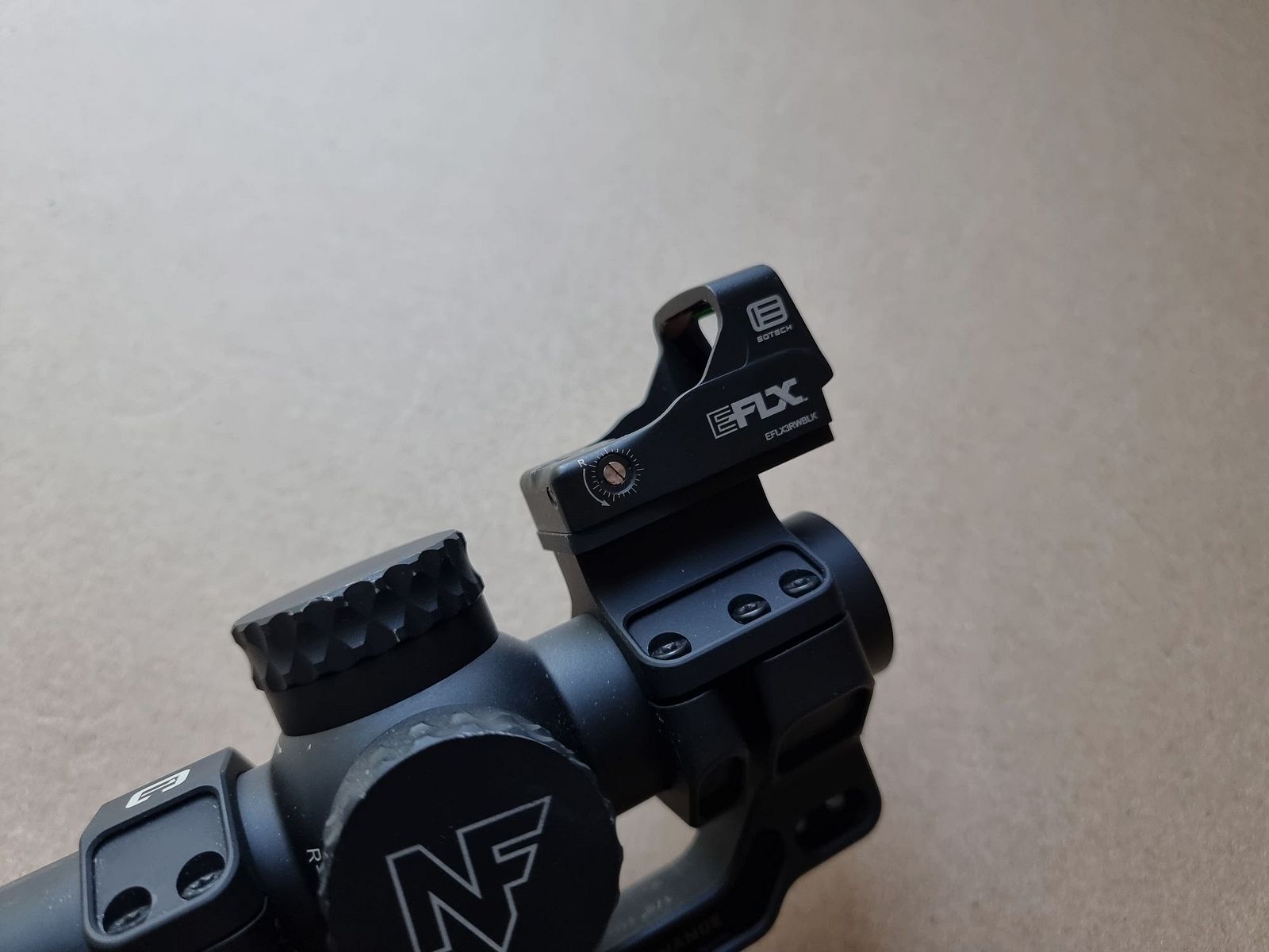 Nachtkraft NX8 1-8x24 MRAD + Eotech EFLX + Badger Ordnance C1 - OPTIEK COMPLEETSET !