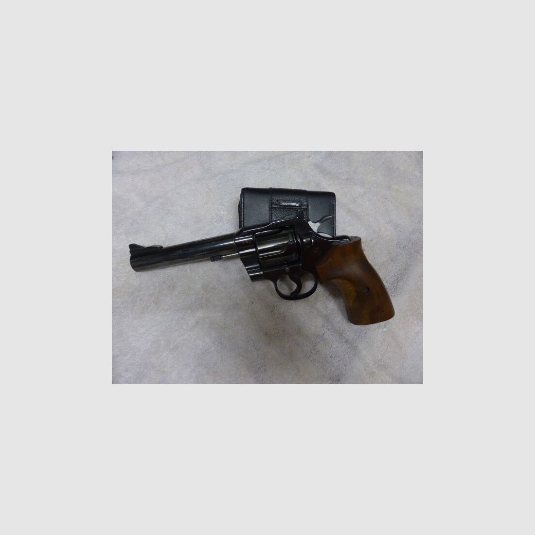 Colt	 Trooper